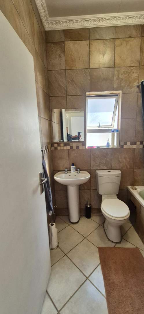 2 Bedroom Property for Sale in Beacon Bay Eastern Cape